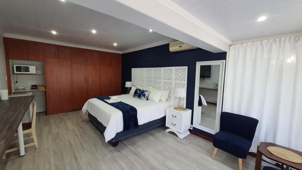Gemstone Guest House Klerksdorp Ngoại thất bức ảnh