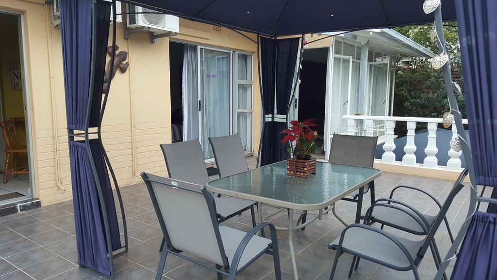 Gemstone Guest House Klerksdorp Ngoại thất bức ảnh
