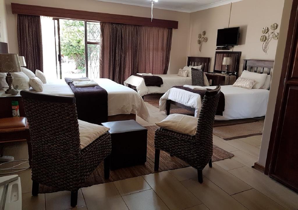 Gemstone Guest House Klerksdorp Ngoại thất bức ảnh
